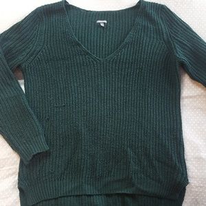 Evergreen Charlotte Russe V-neck Sweater